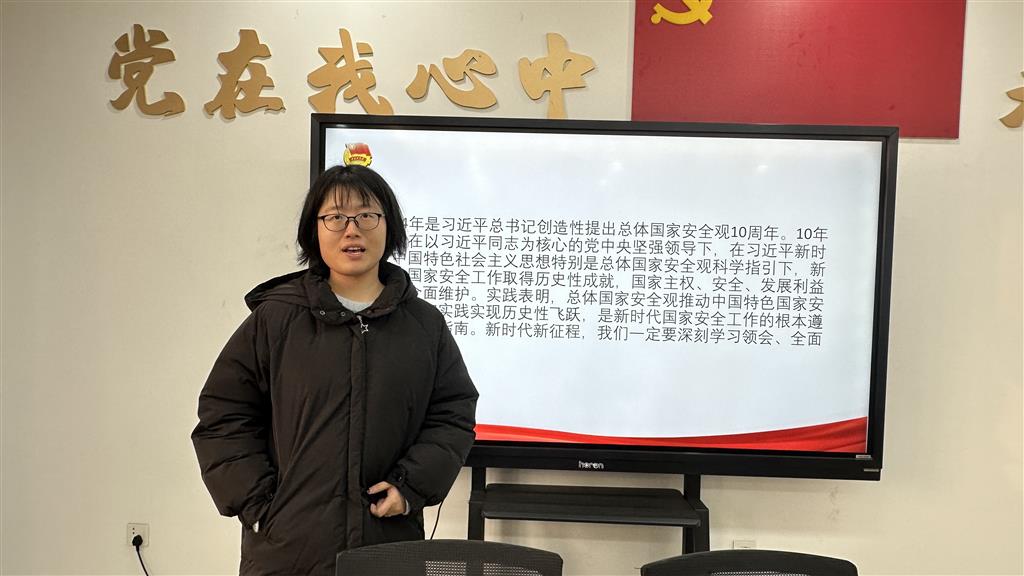 DBDC85DA8EF8805241B01F035B7F8C66.png