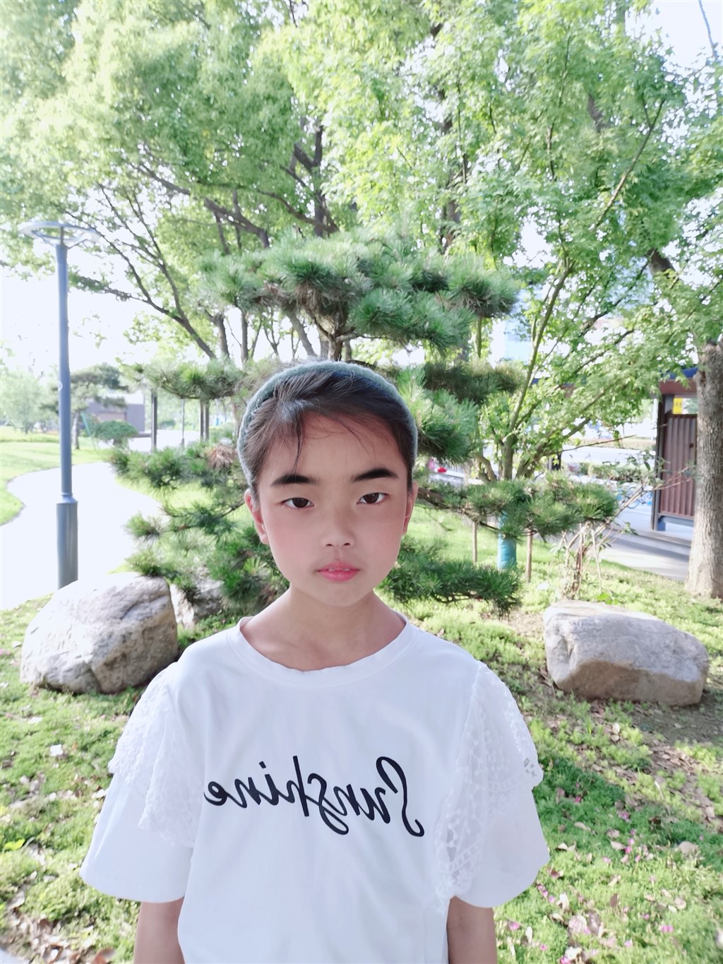 鄧 玥.jpg